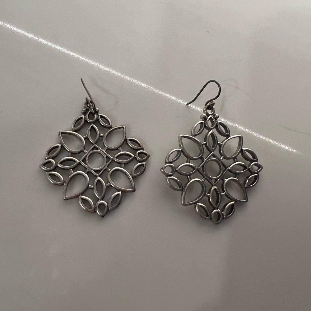 Stella & Dot Silver Cutout Antique Style Drop Earrings